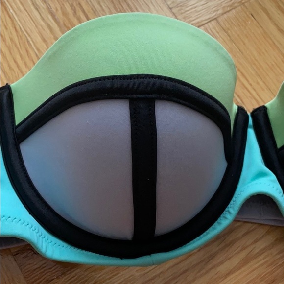 👙Victoria’s Secret Bikini Top - Picture 4 of 8